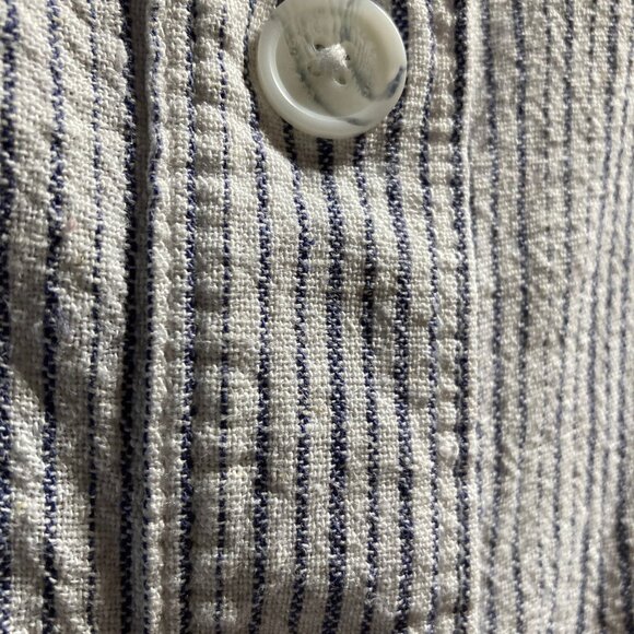 Liz Claiborne button down sleeveless tank top - pinstripe white and blue Size L - Picture 3 of 8